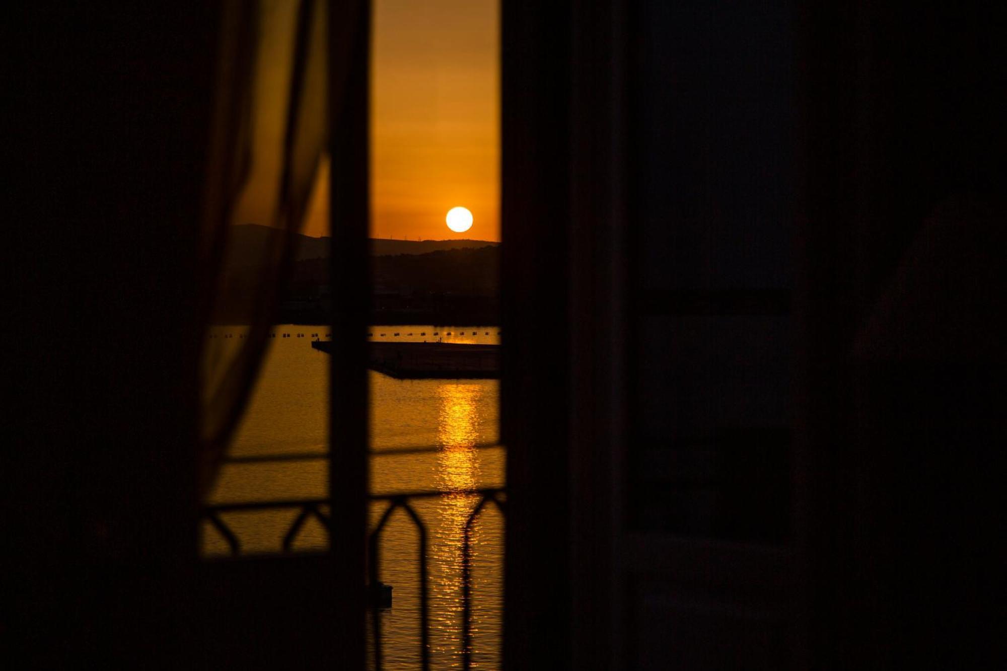 Dimora Di Ulisse Sea View Holiday Apartment Syrakusa Exteriör bild