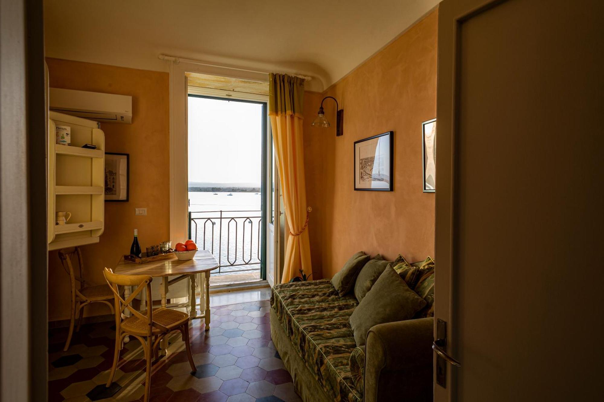 Dimora Di Ulisse Sea View Holiday Apartment Syrakusa Exteriör bild