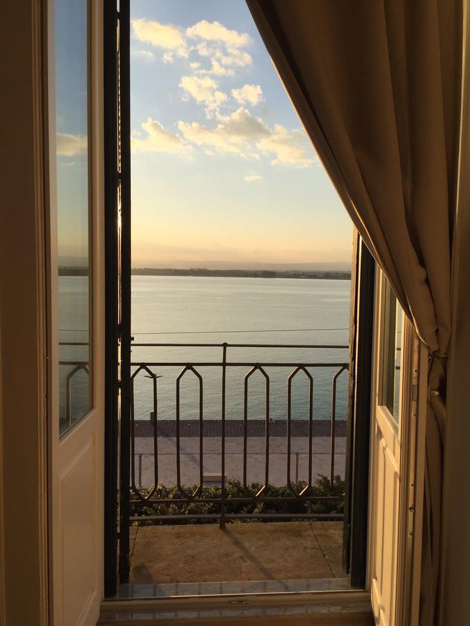 Dimora Di Ulisse Sea View Holiday Apartment Syrakusa Exteriör bild